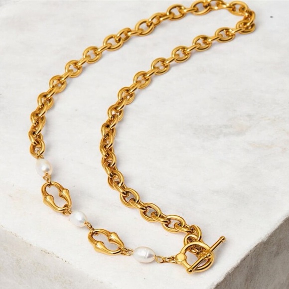 Toggle Chain Necklace with Natural Pearls - Picture 6 of 6